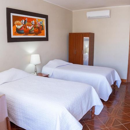 Hotel Curasi إِكا المظهر الخارجي الصورة